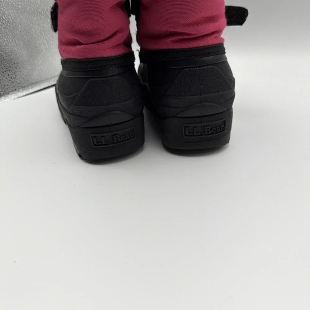 L.L. Bean Kids Snow Boots Size 1 Black Pink Fleece Lined Winter Duck Boots. 1571
